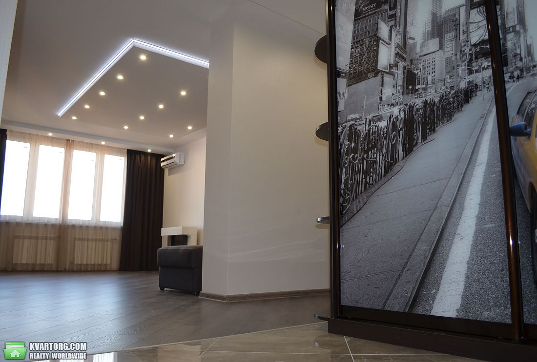 Rent out 2-room apartment. Киев,  Княжий Затон — photo 6