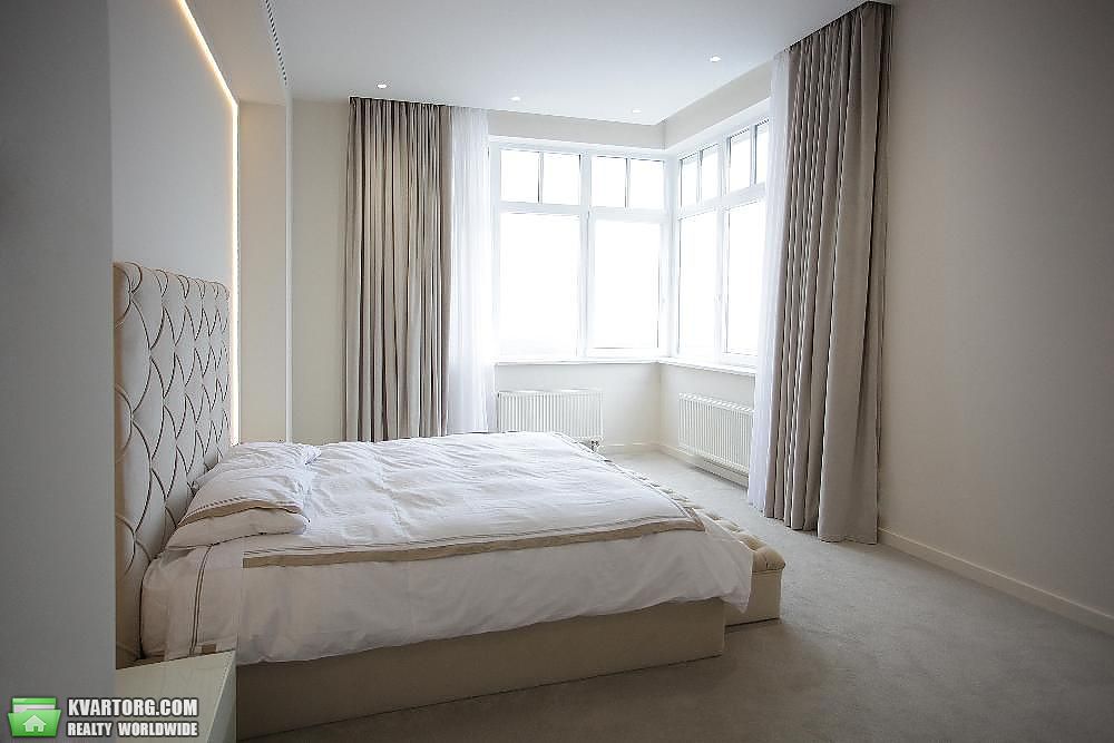 Sell 3-room apartment. Киев,  Грушевского — photo 2