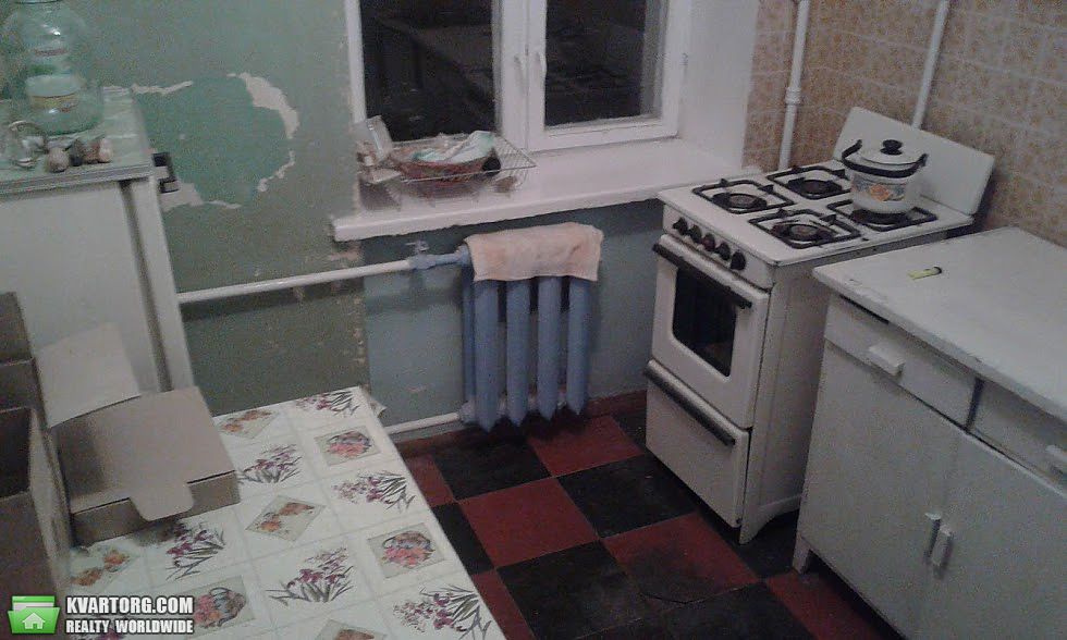 Rent out 1-room apartment. Киев,  Навашина — photo 1