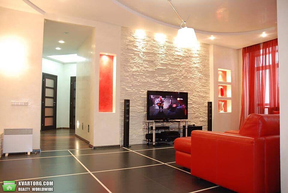 Rent out 3-room apartment. Киев,  Щорса — photo 1