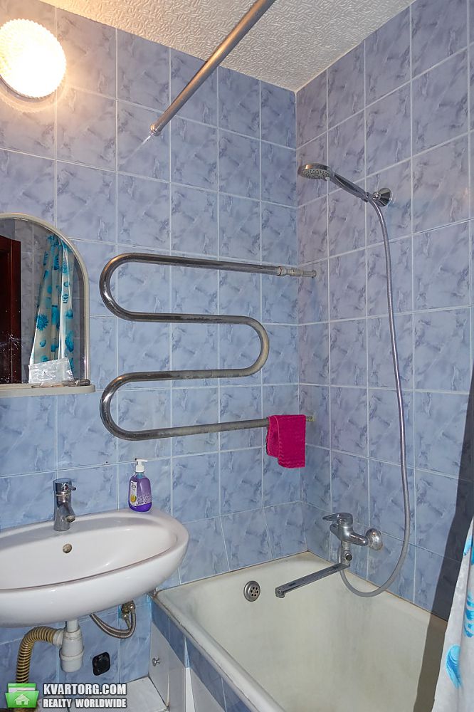 Rent out 2-room apartment. Киев,  Леси Украинки бул — photo 8