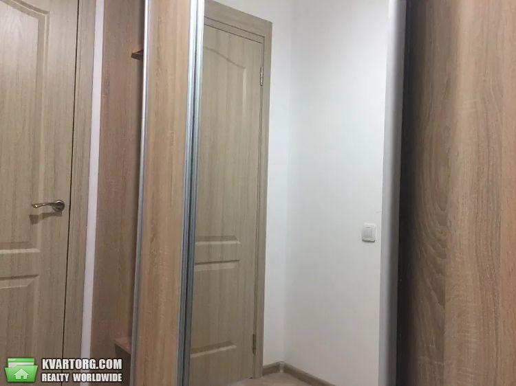 Rent out 1-room apartment. Киев,  Харьковское шоссе — photo 5