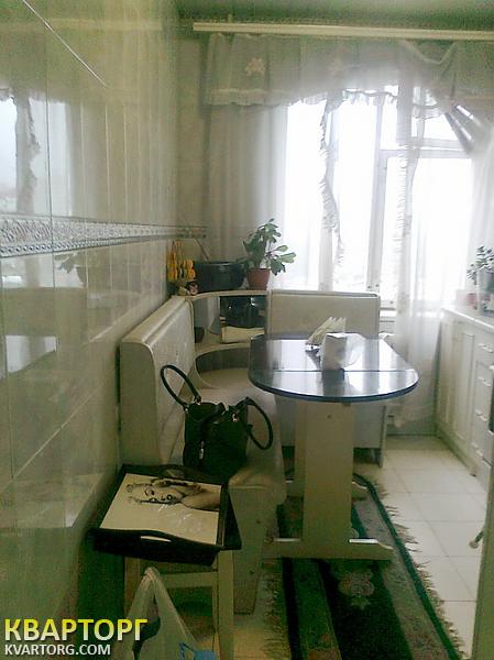 Sell 2-room apartment. Киев,  Гната Юры — photo 3