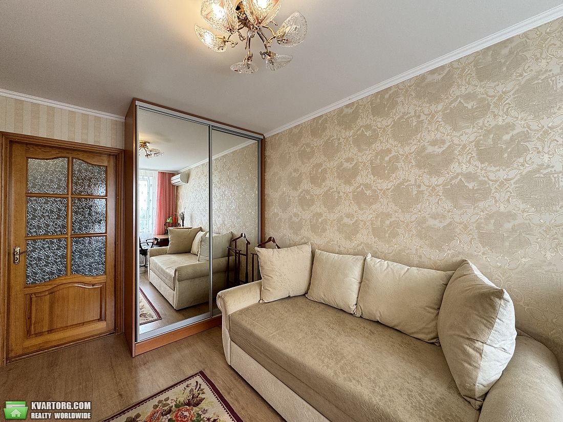 Sell 2-room apartment. Одесса, Небесной Сотни пр. — photo 2