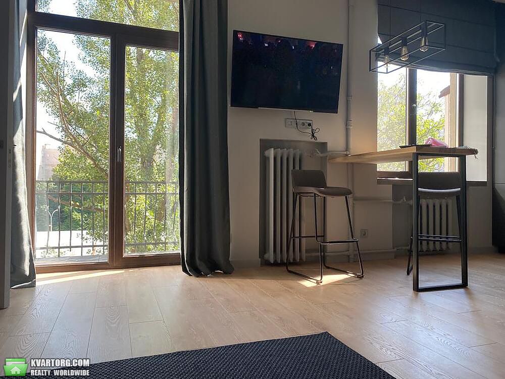 Rent out 2-room apartment. Киев,  Гусовского — photo 8