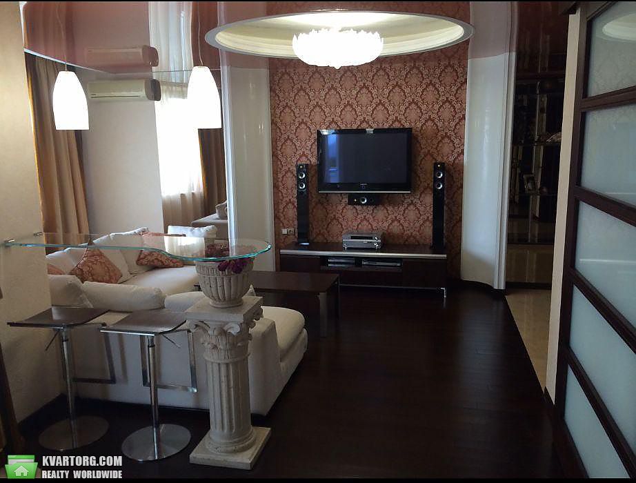 Rent out 2-room apartment. Киев,  Верховинная — photo 2