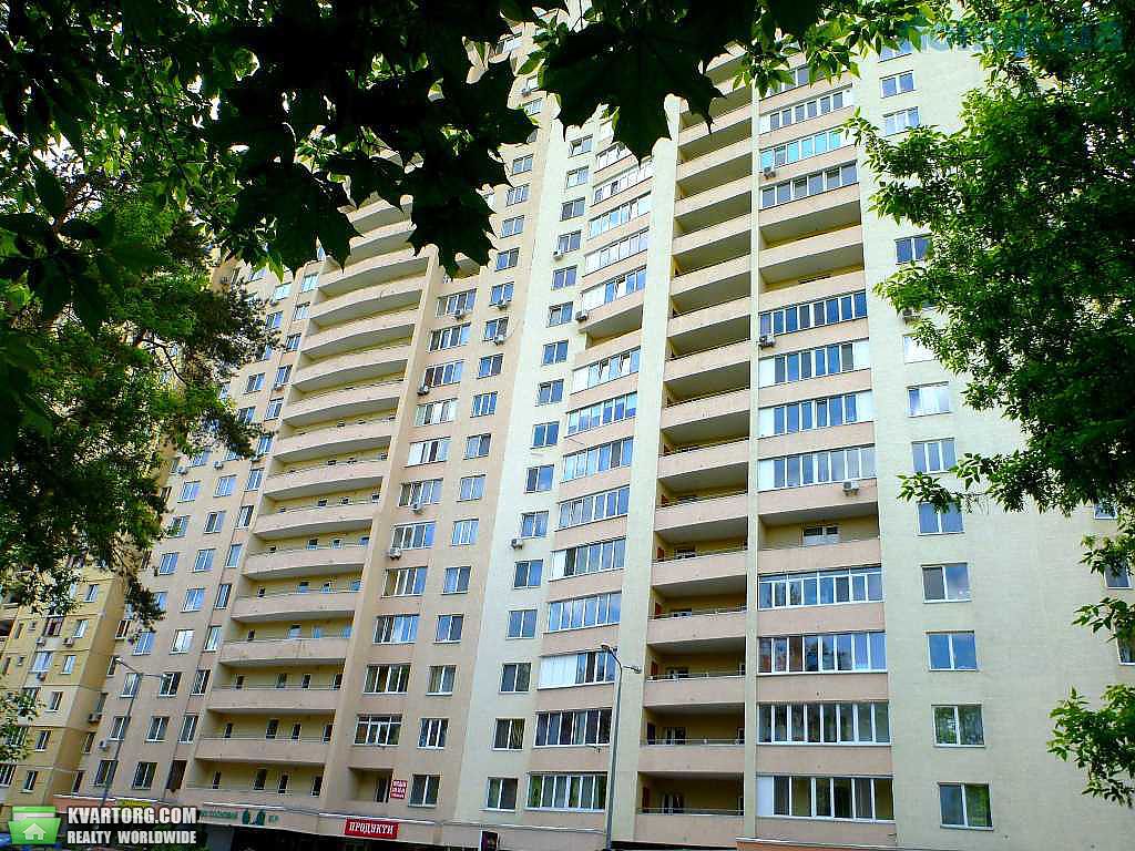 Sell 3-room apartment. Киев,  Олевская — photo 1