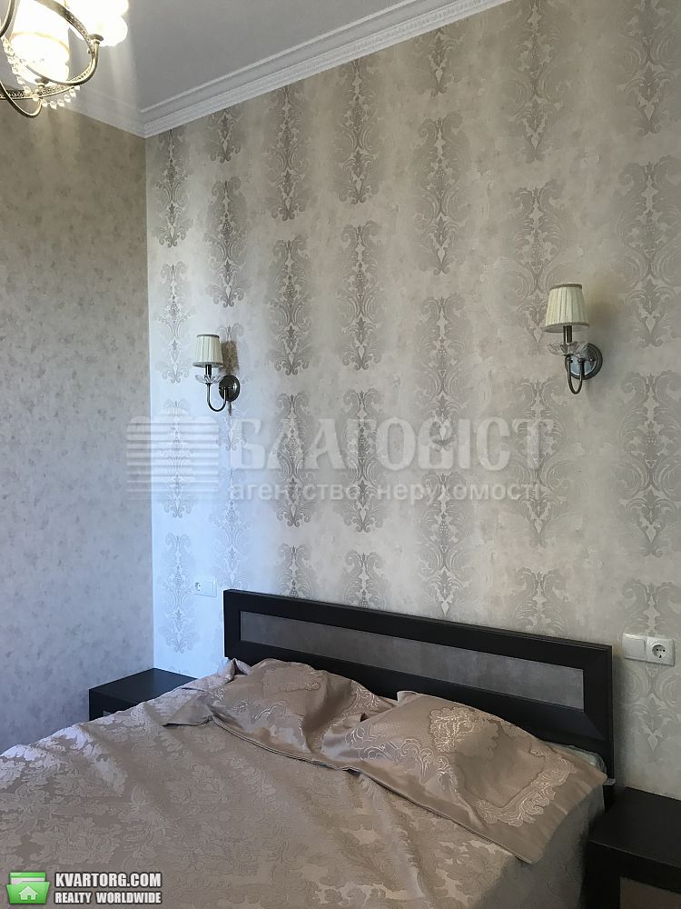 Rent out 2-room apartment. Киев,  Барбюса — photo 3