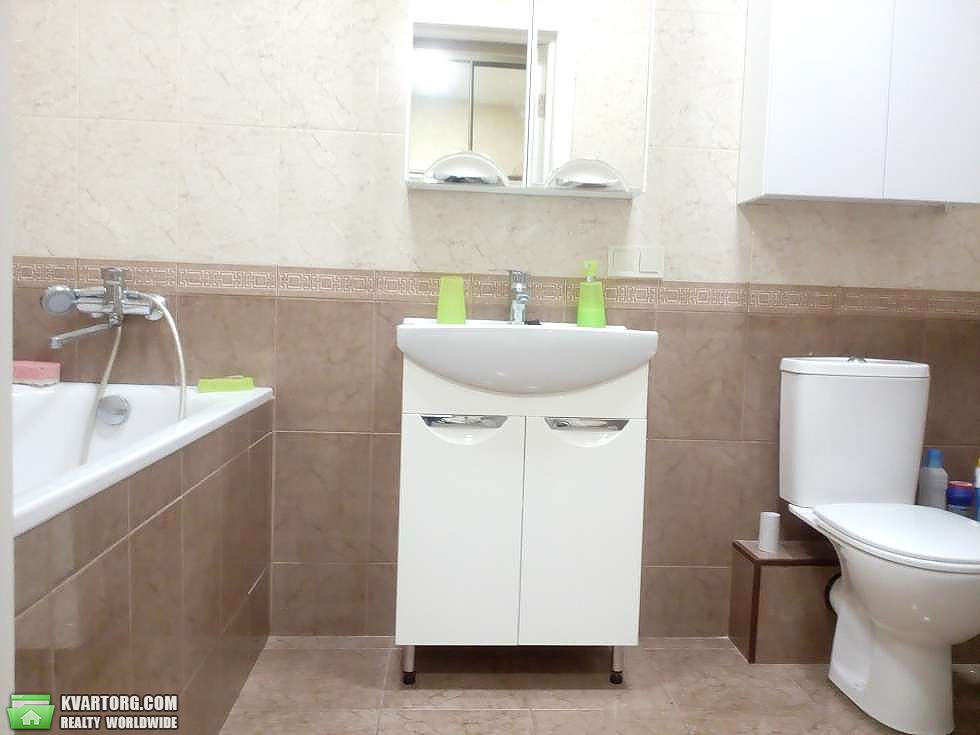 Rent out 1-room apartment. Киев, Регенераторная — photo 7