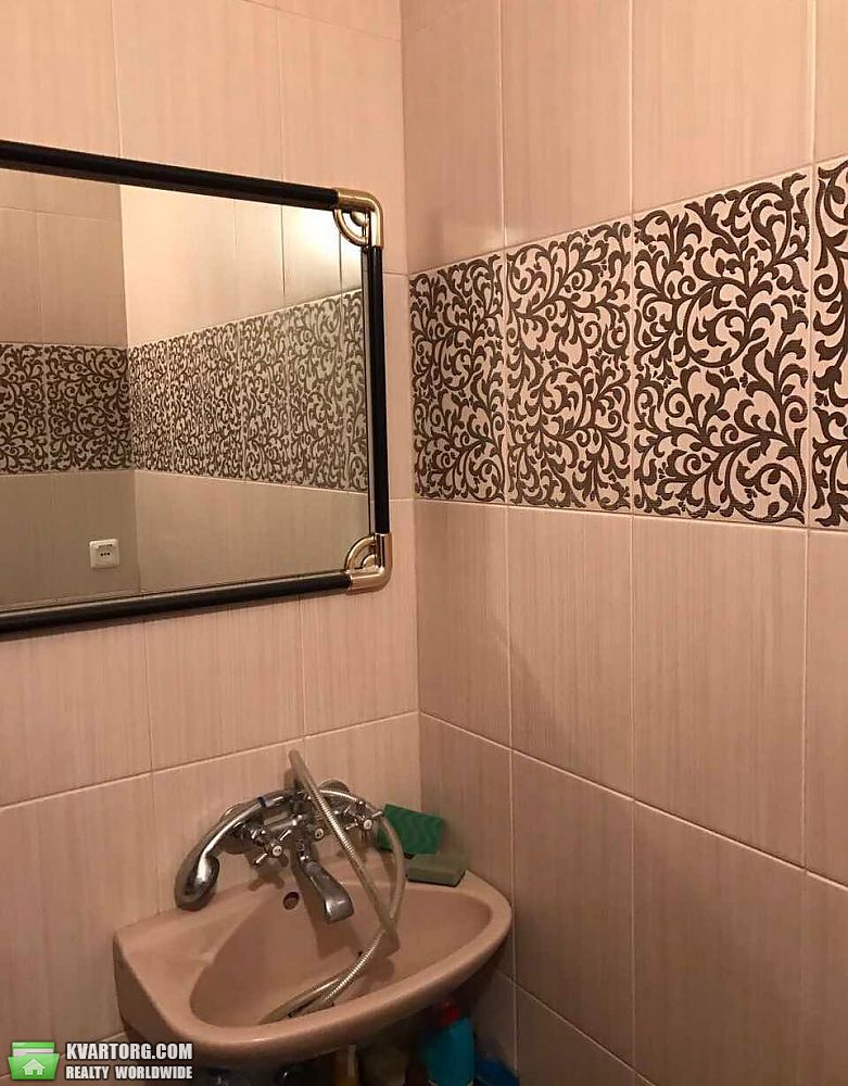 Sell 4-room apartment. Киев,  Драгоманова — photo 9