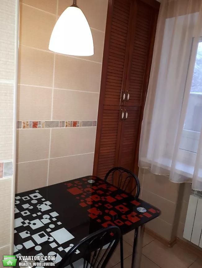 Rent out 3-room apartment. Киев,  Дмитриевская — photo 8