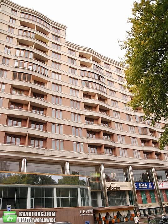 Rent out 3-room apartment. Киев,  Жилянская — photo 10