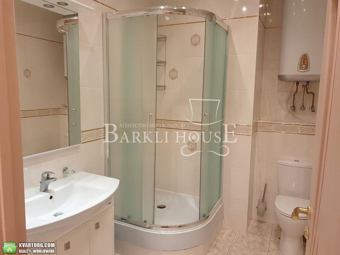 Rent out 3-room apartment. Киев,  Мельникова — photo 9