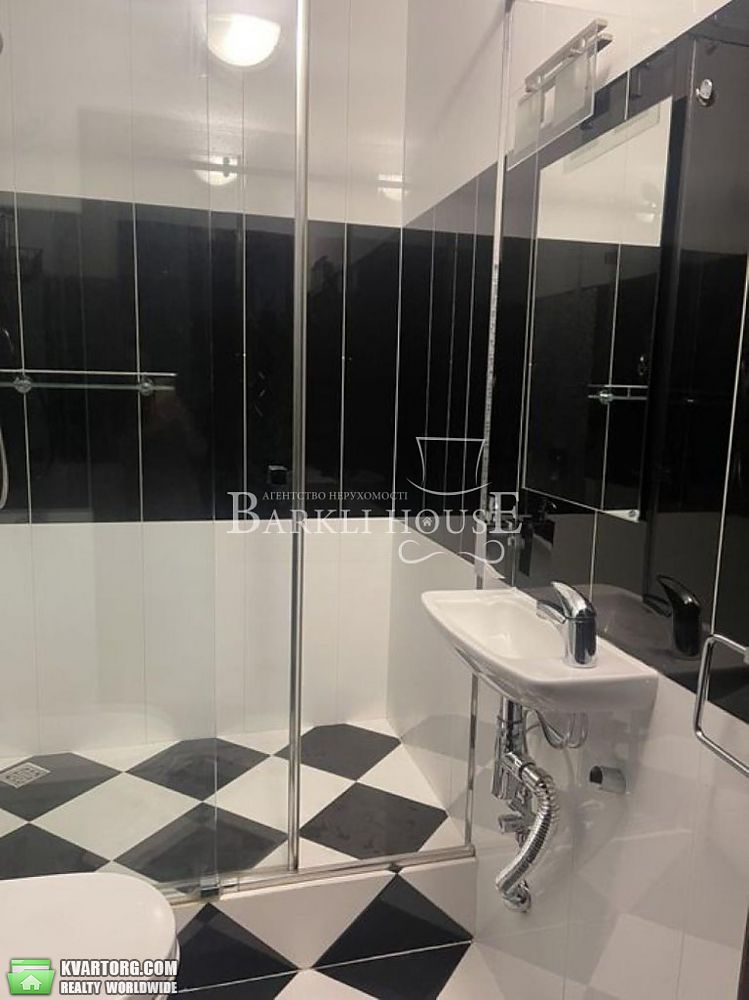 Rent out 3-room apartment. Киев, Регенераторная — photo 10