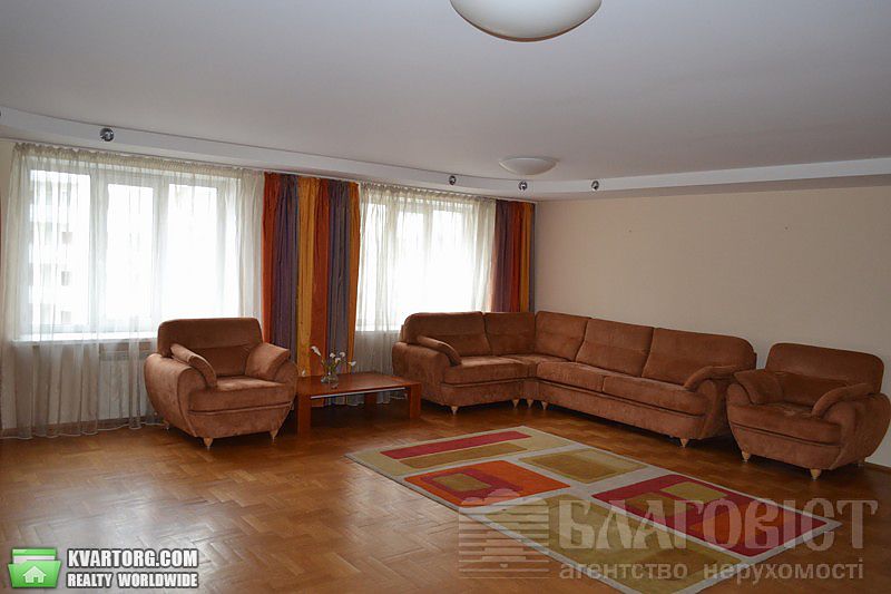 Sell 4-room apartment. Киев,  Бажана — photo 1