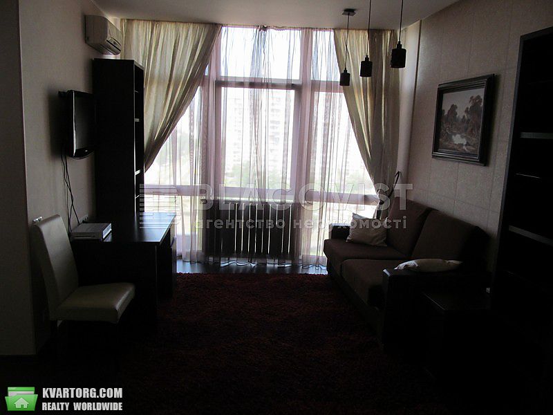 Rent out 1-room apartment. Киев,  Героев Сталинграда пр — photo 3
