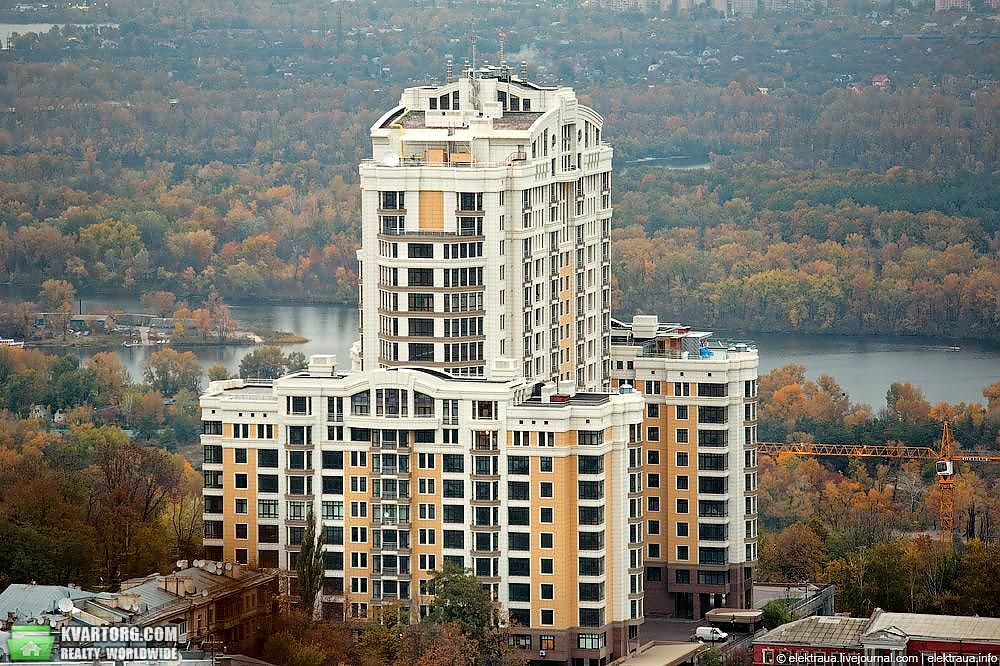 Sell 3-room apartment. Киев,  Грушевского — photo 1