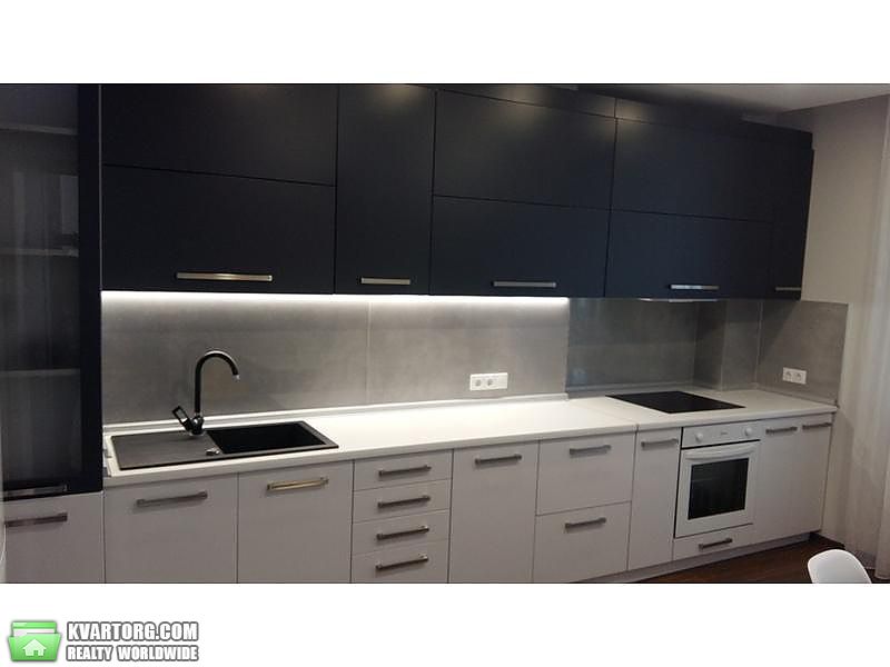 Rent out 2-room apartment. Киев,  Белорусская — photo 1