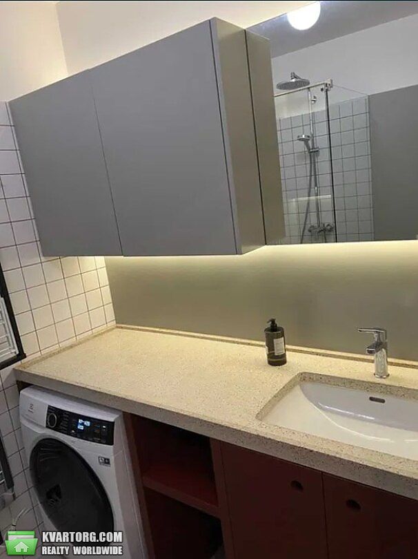 Rent out 1-room apartment. Киев,  Предславинская — photo 8
