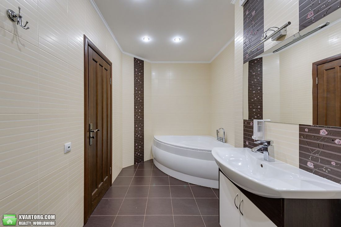 Sell 4-room apartment. Киев,  Днепровская наб — photo 2