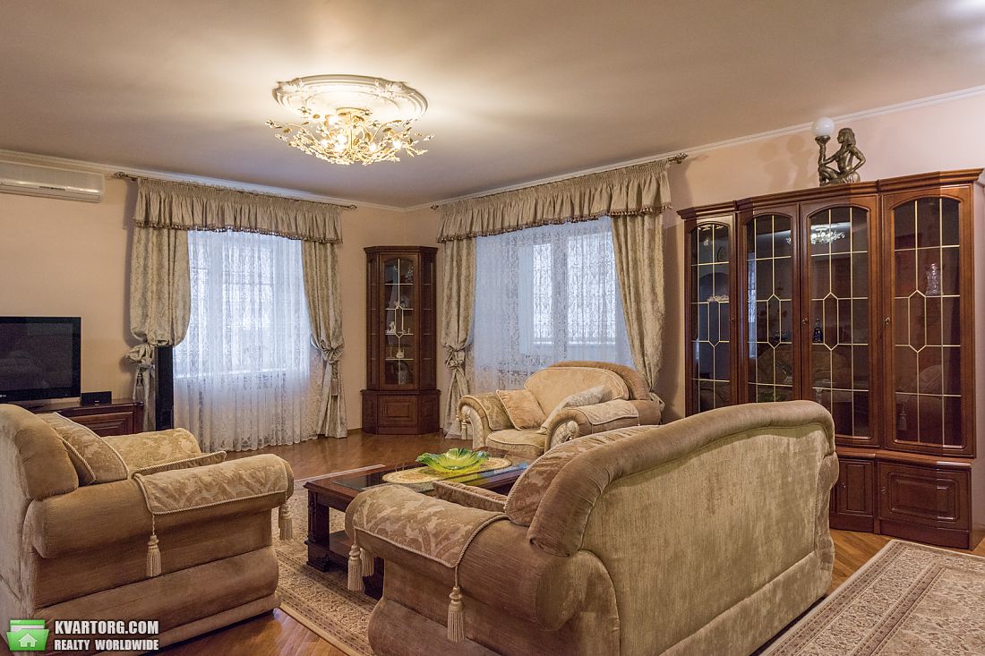 Rent out 3-room apartment. Киев,  Вузовская — photo 6