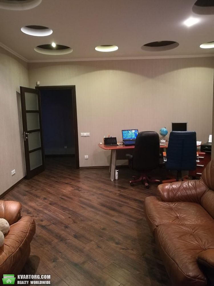 Rent out 3-room apartment. Киев, Коновальца — photo 6