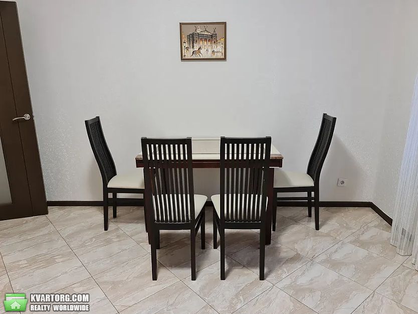 Rent out 2-room apartment. Киев,  Днепровская наб — photo 2