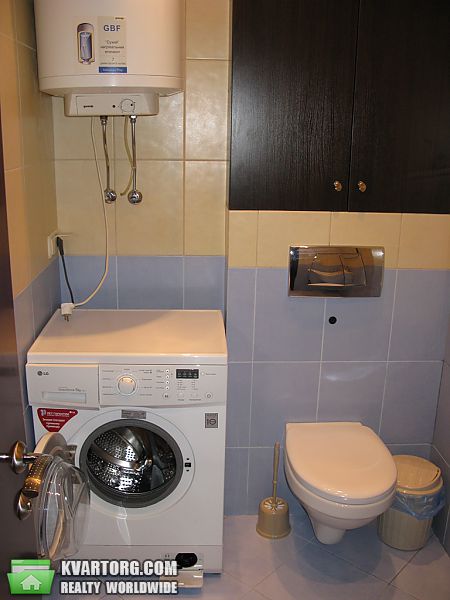 Rent out 3-room apartment. Киев,  Окипной — photo 6