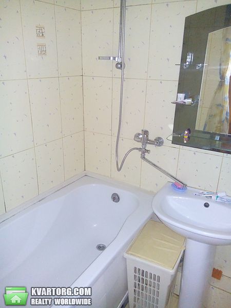 Rent out 3-room apartment. Днепропетровск, Гули Королевой — photo 3