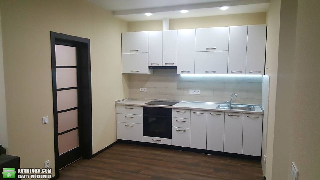 Rent out 2-room apartment. Киев, Михаила Драгоманова ул. — photo 5