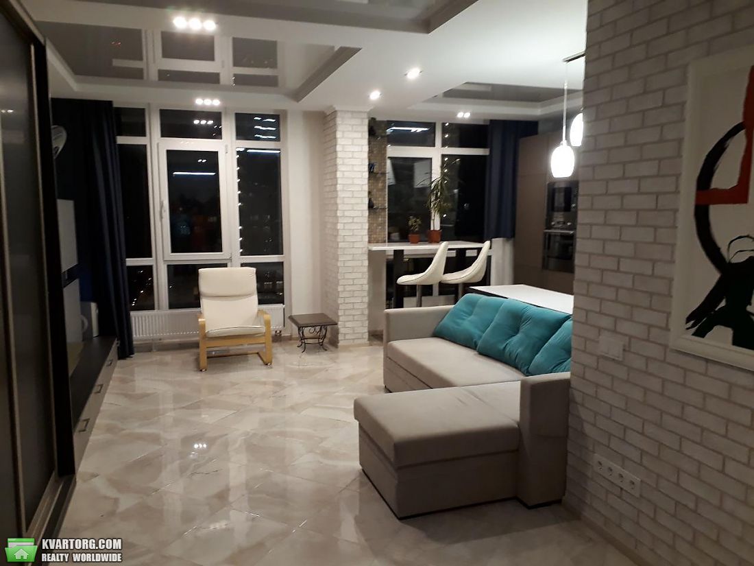 Rent out 2-room apartment. Киев,  Кахи Бендукидзе — photo 2