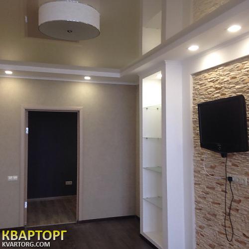 Rent out 1-room apartment. Киев, Харьковское шоссе — photo 4