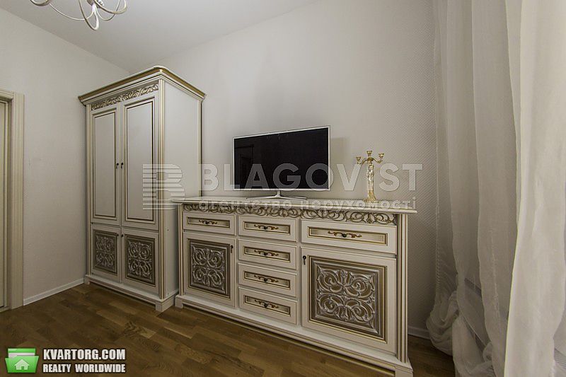 Rent out 2-room apartment. Киев,  Лумумбы — photo 3
