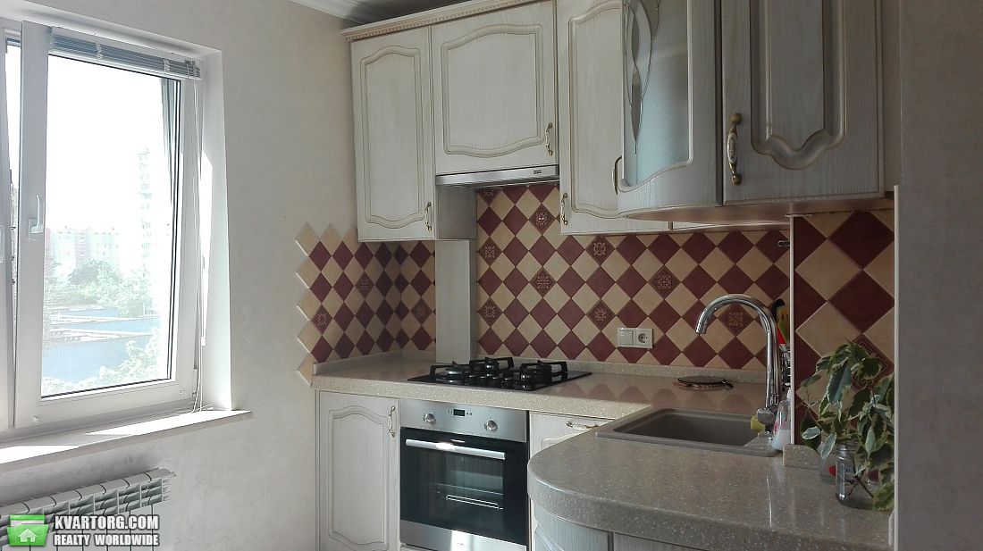 Sell 2-room apartment. Киев,  Лайоша Гавро — photo 1
