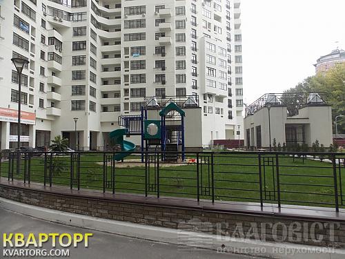 Sell 3-room apartment. Киев,  Щорса — photo 1