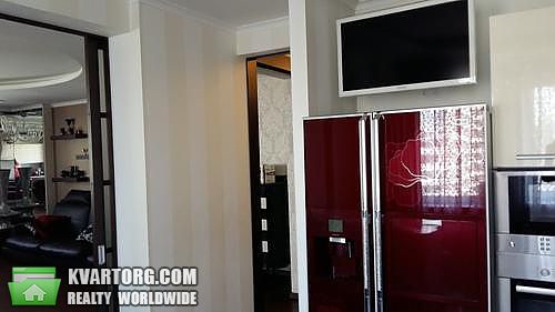 Sell 3-room apartment. Киев,  Паньковская — photo 1