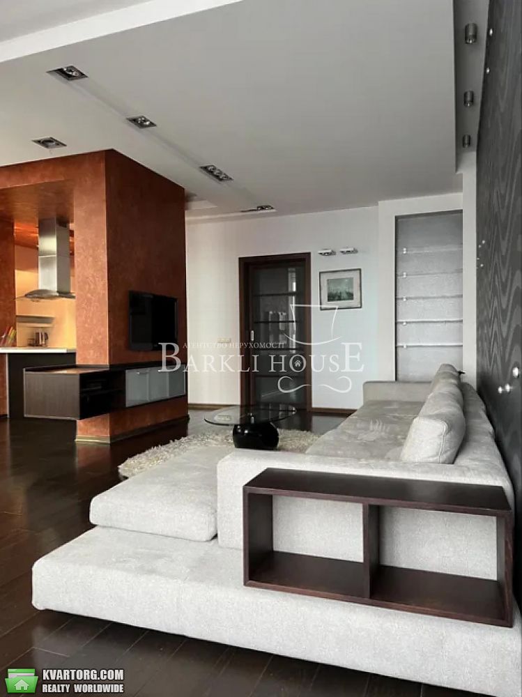 Rent out 3-room apartment. Киев, Кудряшова — photo 2