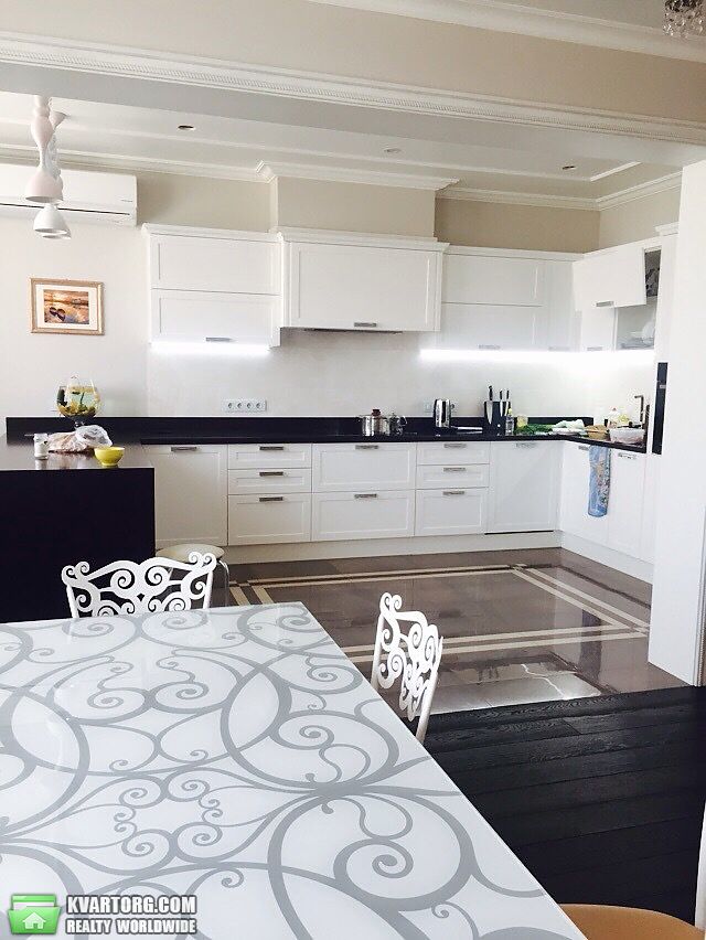 Sell 3-room apartment. Киев,  Драгомирова — photo 2