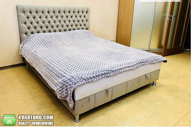 Rent out 2-room apartment. Киев,  Владимирская — photo 1