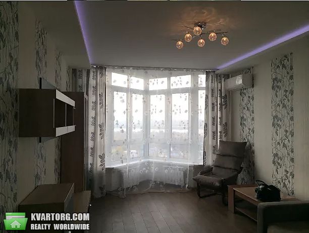 Rent out 1-room apartment. Киев,  Бажана — photo 4