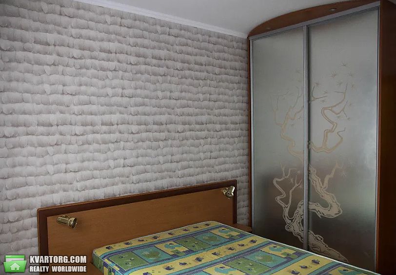 Rent out 2-room apartment. Киев,  Мишуги — photo 3