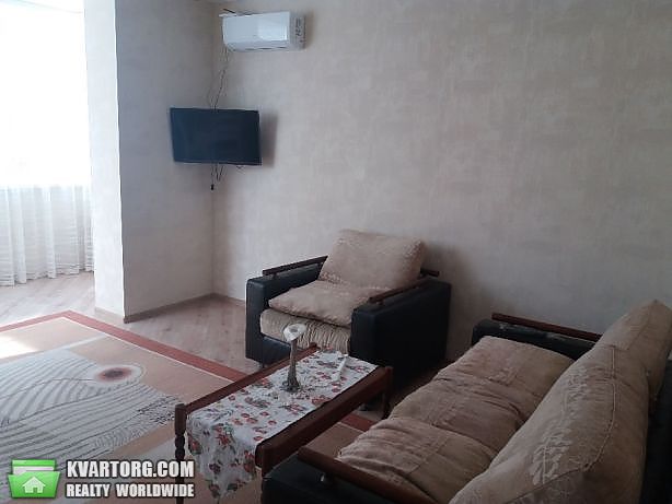 Rent out 2-room apartment. Киев,  Ломоносова — photo 2