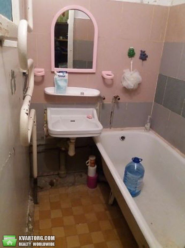 Sell 2-room apartment. Киев,  Русановская наб — photo 4