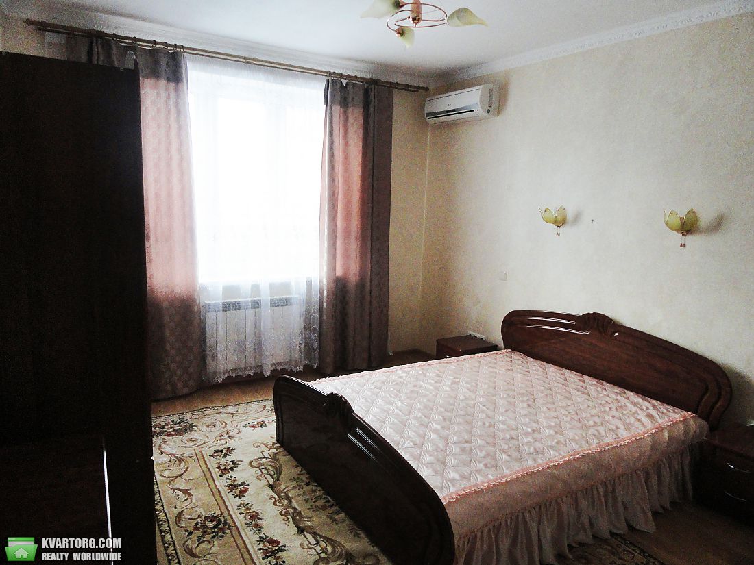 Rent out 2-room apartment. Киев,  Днепровская наб — photo 6