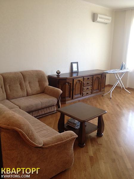 Rent out 3-room apartment. Киев,  Барбюса — photo 4