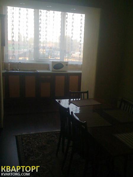 Rent out 3-room apartment. Киев,  Алма-Атинская — photo 4