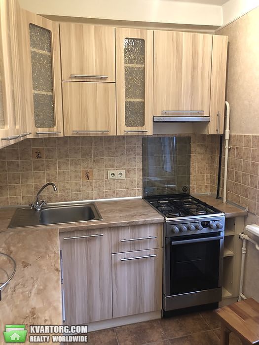 Sell 1-room apartment. Киев,  Автозаводская — photo 1