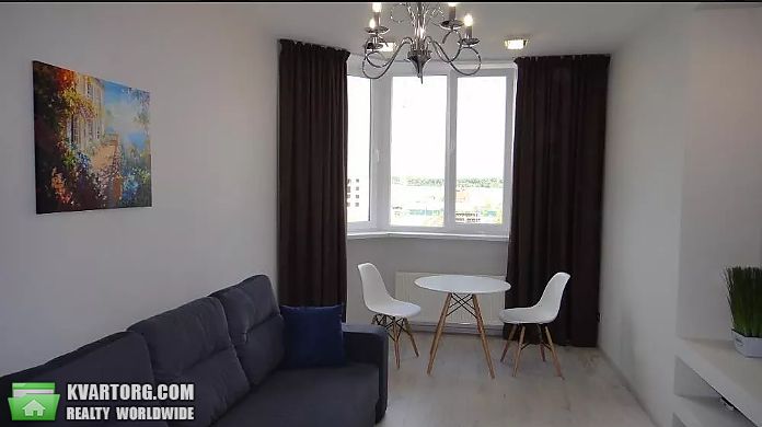 Rent out 2-room apartment. Киев,  Мира пр — photo 1