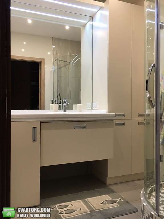 Sell 4-room apartment. Киев,  Вышгородская — photo 4