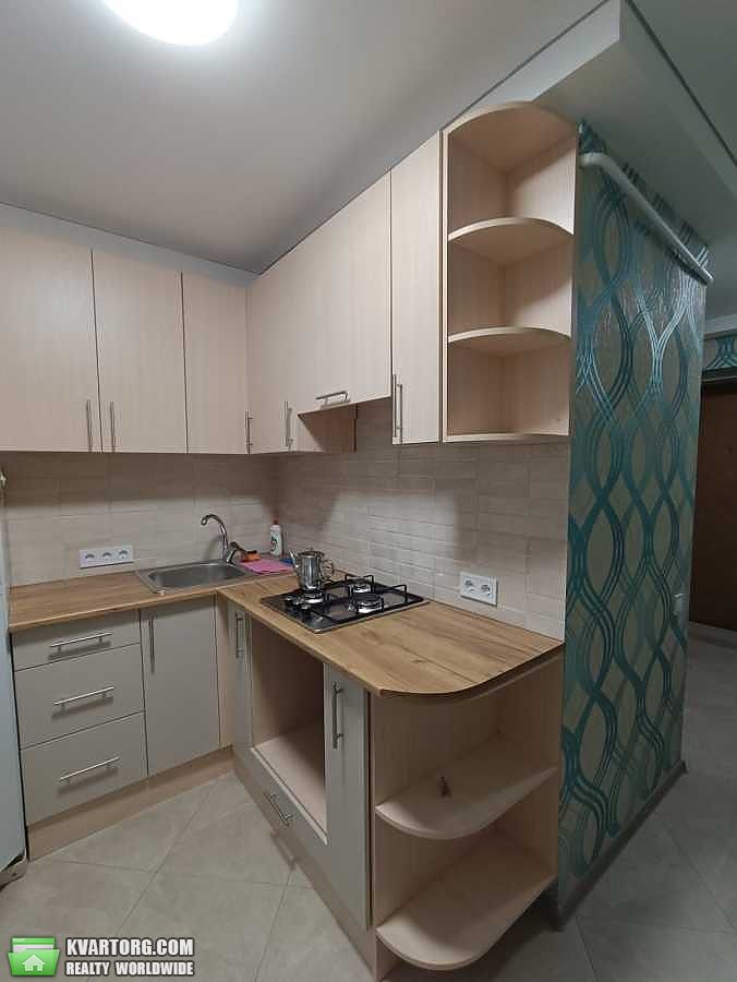Rent out 1-room apartment. Киев, Ореста Левицького — photo 10